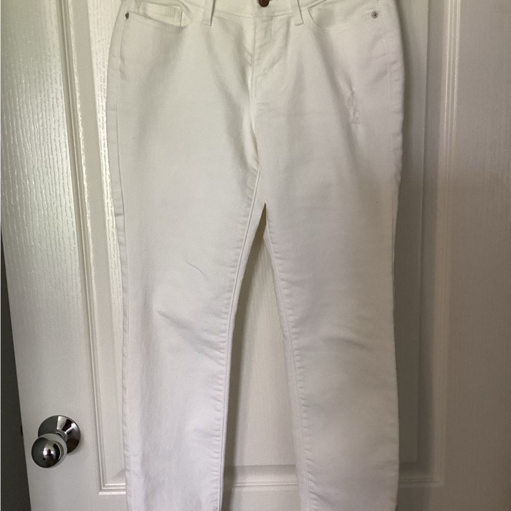 Old Navy White Straight Mid-Rise Ankle Jeans